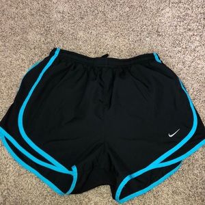 black nike running shorts